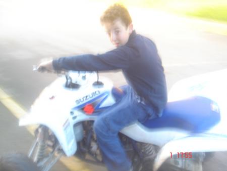 Pti poussin et le Z400
